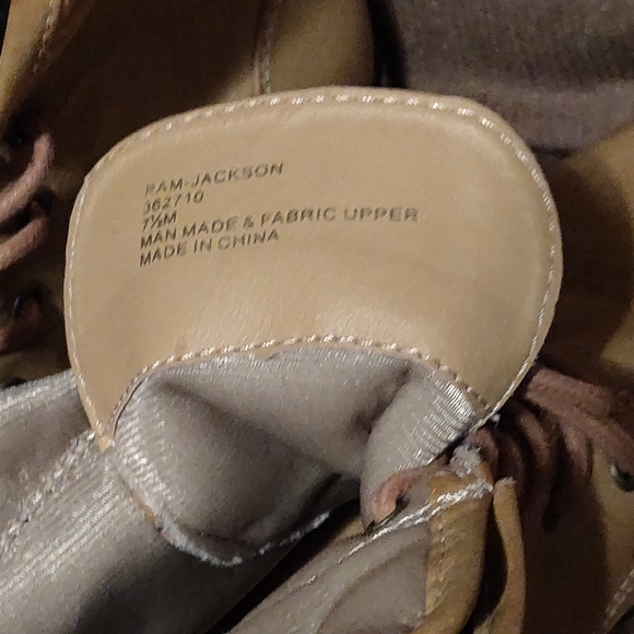 Boots - Picture 5 of 5